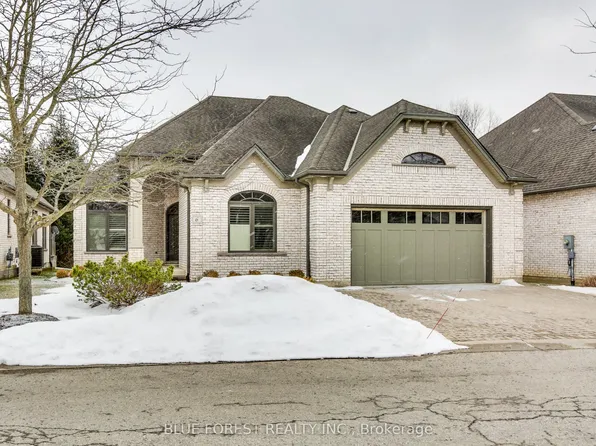 2014 Valleyrun Blvd S #6, London, ON N6G 5N8
