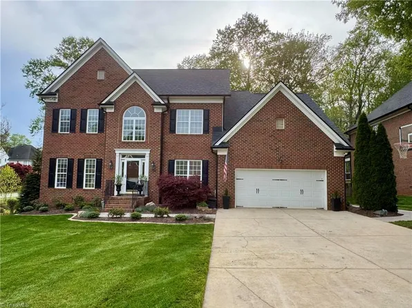 212 Oakmont Park Ct, Kernersville, NC 27284