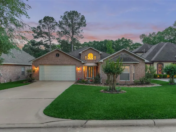 197 Monterrey Rd E, Montgomery, TX 77356