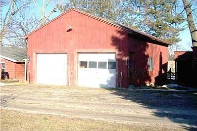 4th image of 2380 S Shady Ln