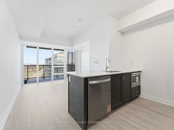 1035 Southdown Rd #1812, Mississauga, ON L5J 0A2