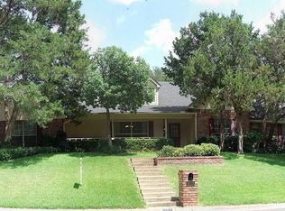 9608 Oak Springs Dr, Woodway, TX 76712