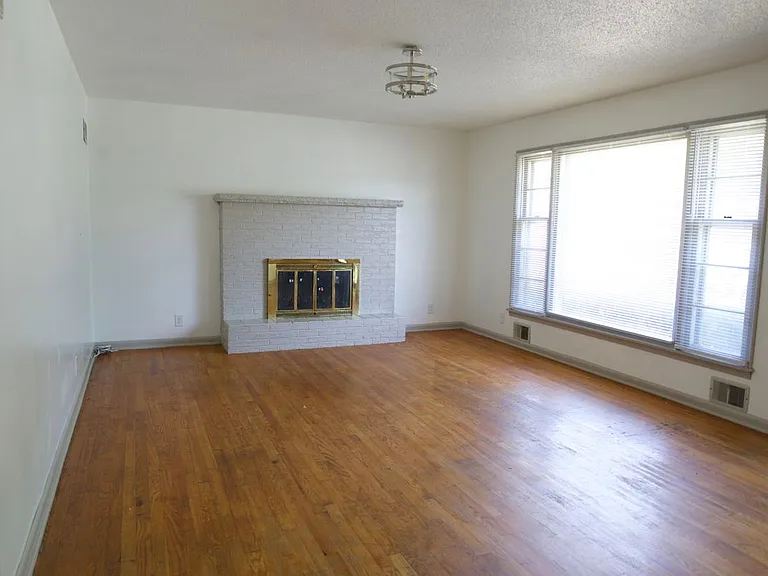 1520 N 64th St — Photo 5
