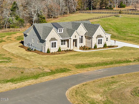 3rd image of 2172 Belfield Ln