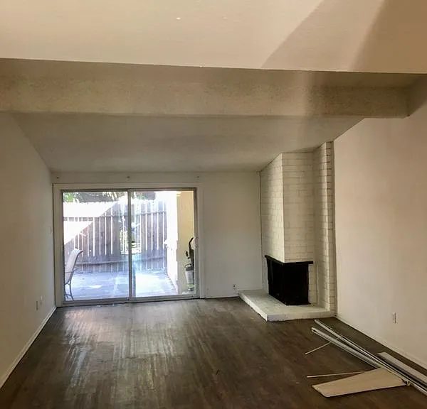 1825 W Maple Ave — Photo 2
