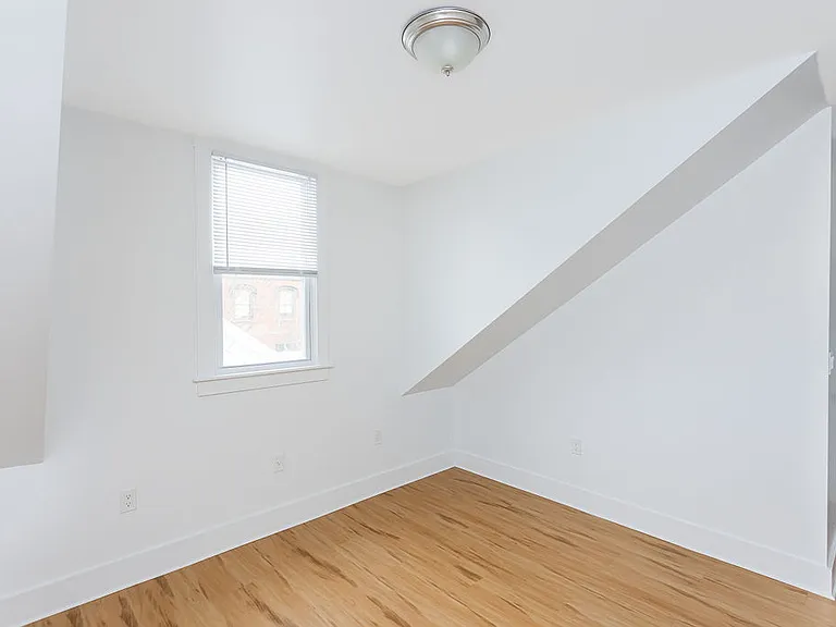 33 3rd St #3 — Photo 15