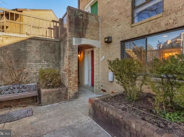 3111 Hawthorne Dr NE, Washington, DC 20017