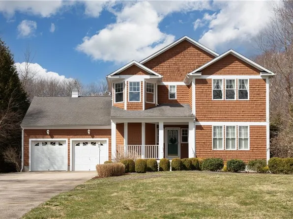 223 Westmoreland Ln N, Saunderstown, RI 02874