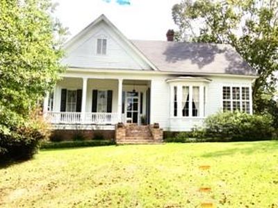 1022 E Railroad St, Wesson, MS, 39191