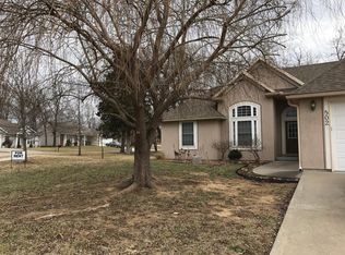 502 Westgate Dr, Warrensburg, MO 64093