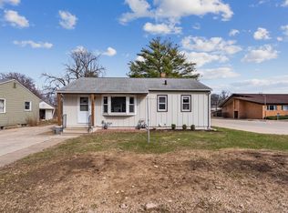 2702 Garden Ave, Cedar Falls, IA