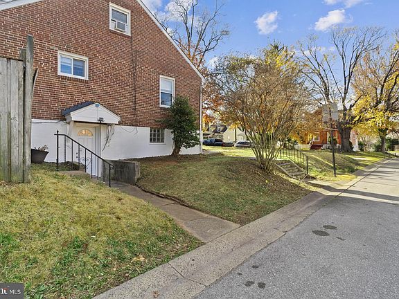 4th image of 5709 Woodcrest Ave