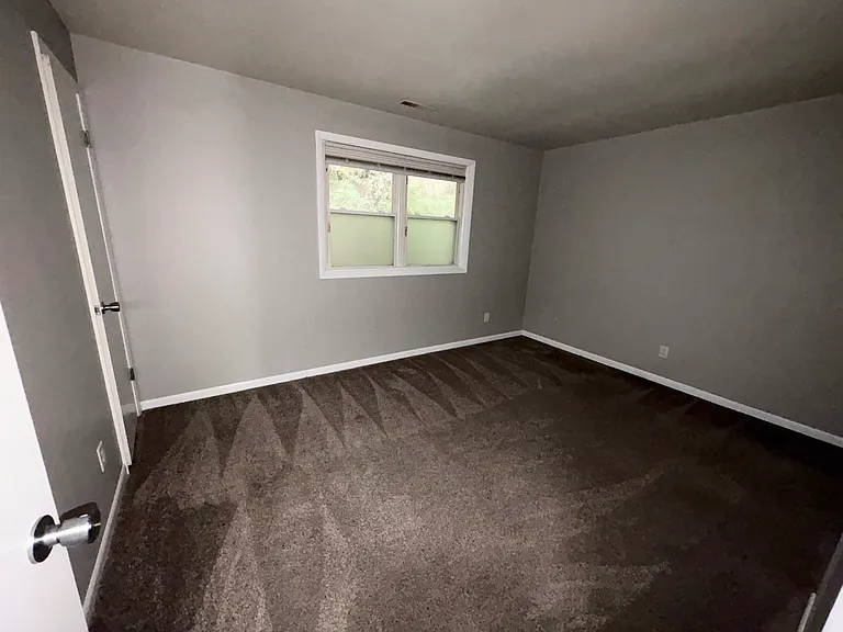 200 W Bluff St #E6 — Photo 3