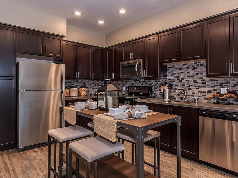 Esencia Sur Apartment Homes — Photo 67