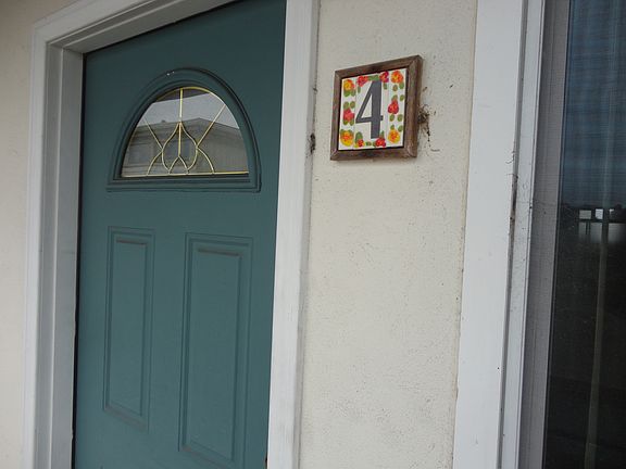3rd image of 4639 W Point Loma Blvd APT 4