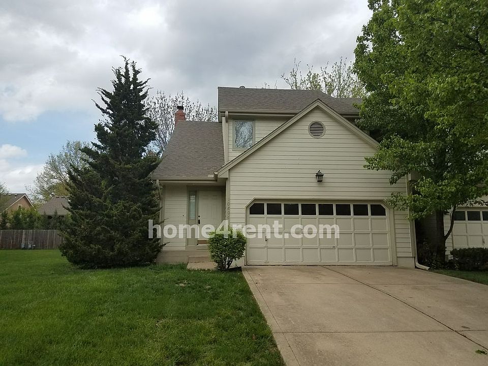 1st image of 10806 W 116th St #0