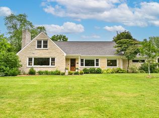 12515 Elmhurst Pkwy, Elm Grove, WI 53122