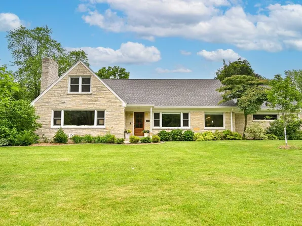 12515 Elmhurst PARKWAY, Elm Grove, WI 53122