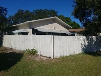 5th image of 1311 N Myrtle Ave