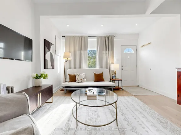 275 Victoria Park Ave, Toronto, ON M4E 3S6
