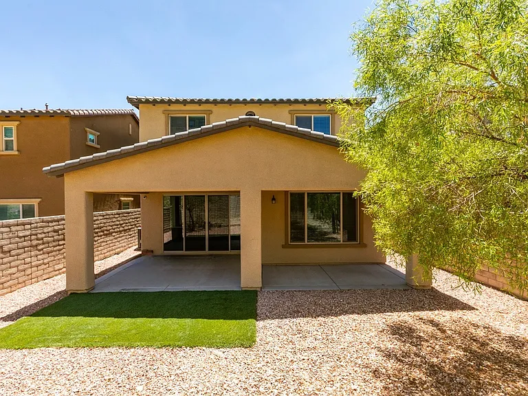 135 Berneri Dr — Photo 26