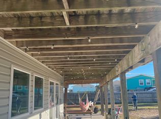 16701 Henry Morgan Rd, Jamaica Beach, TX 77554