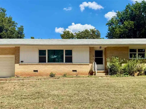 1509 De Soto St, Ponca City, OK 74604