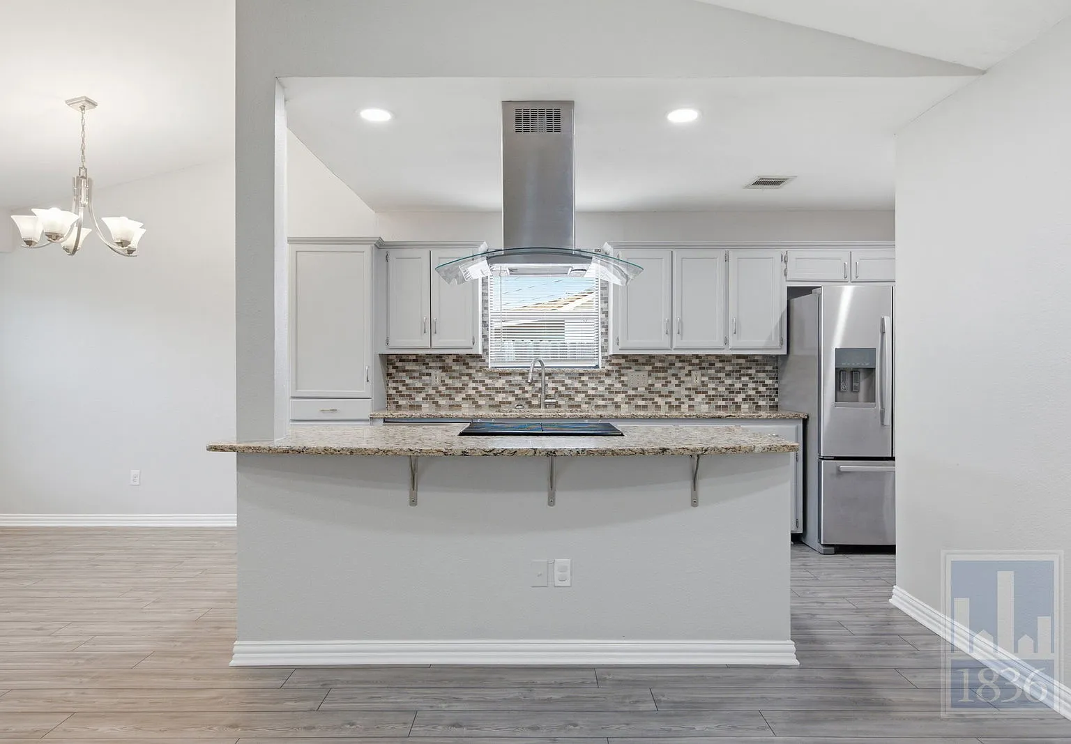 3 bed, 2.0 bath, 1433 sqft, $1,949 — Photo 3