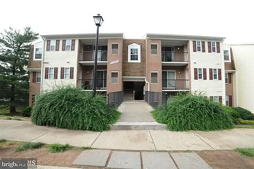 14901 Rydell Rd #304 Photo 1 14901 Rydell Rd #304 Photo 1