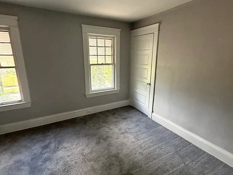 677 Eddy Rd — Photo 10