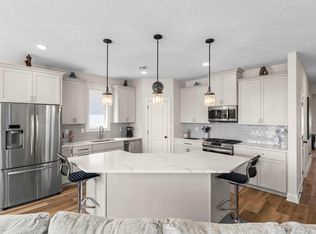 4338 Monarch Dr, Woodbury, MN 55129
