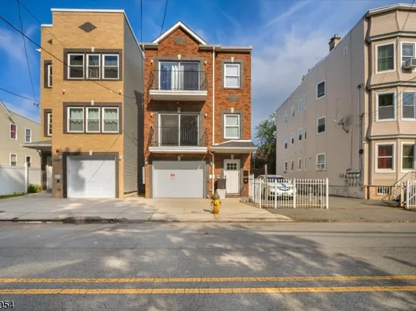 267 S 10th St #1, Newark, NJ 07103