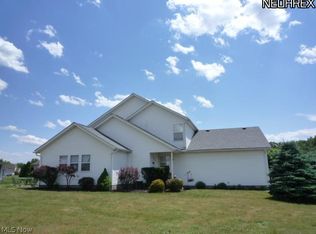 2428 Meadow Spring Cir #2430, Akron, OH 44312