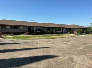 9135 E North Ave, Sanger, CA 93657