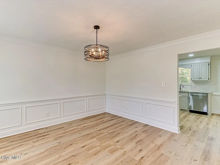 4688 Perry Mill Cir — Photo 16