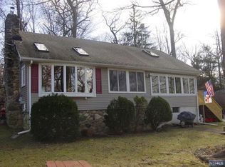 22 Glen Rd, Ringwood, NJ 07456
