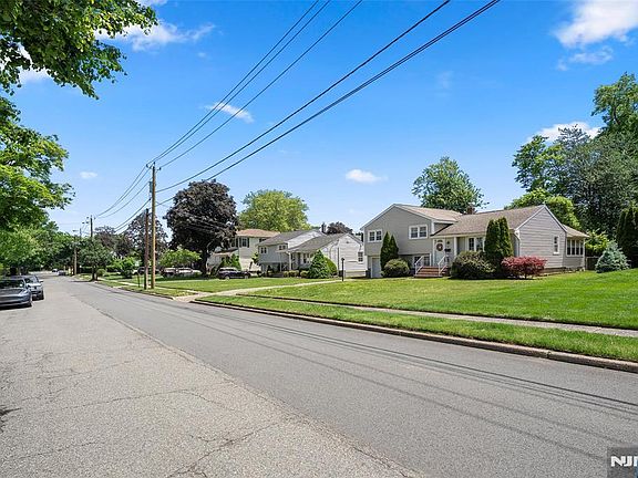 4th image of 43 Woodvale Rd