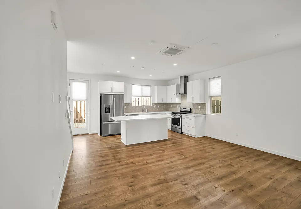 361 Crate Ave