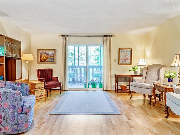 3rd image of 3470 S Poplar St APT 207