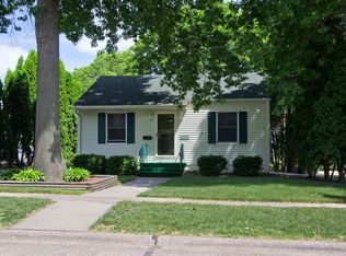 2342 E Lombard St, Davenport, IA 52803
