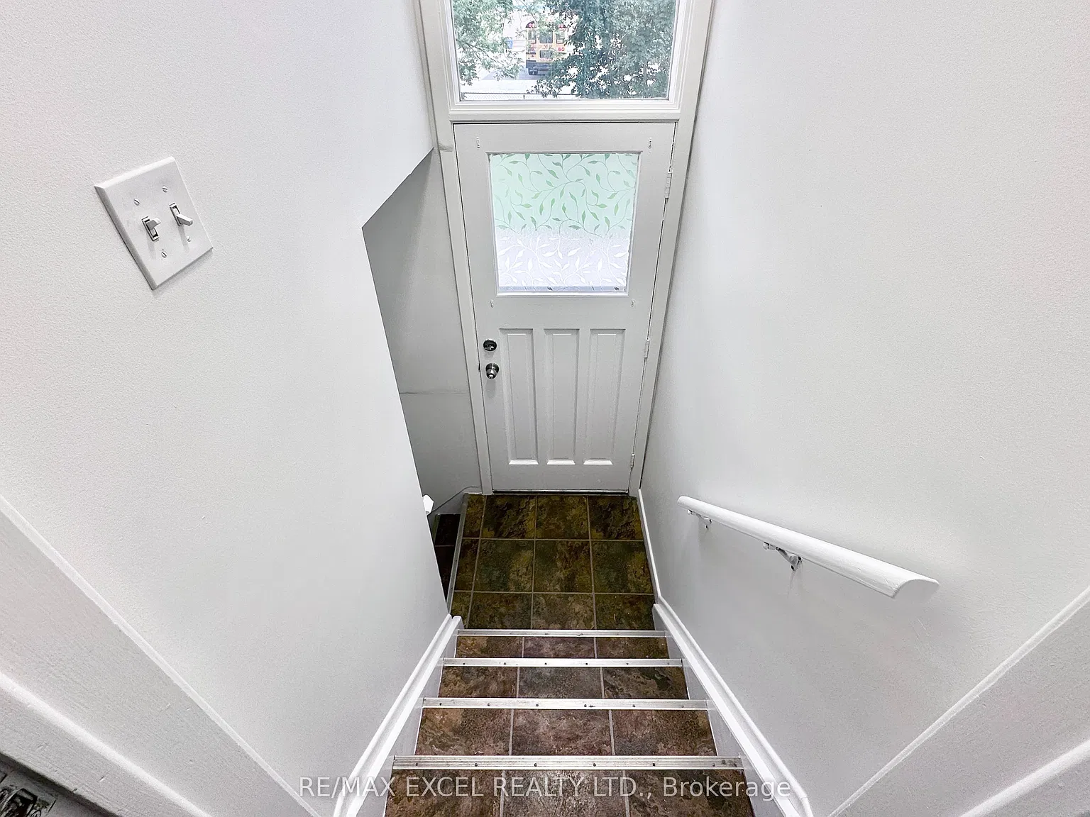 2 bed, $1,800 — Photo 4