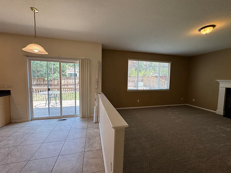 10962 Timber Ridge Ln — Photo 7