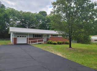 731 Neal Dr, Rossville, GA 30741