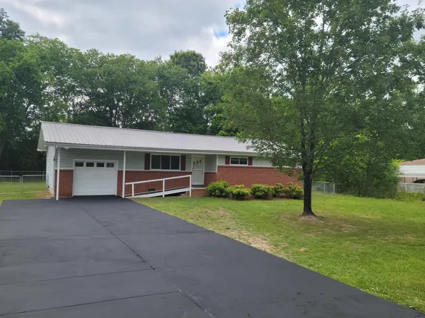 731 Neal Dr, Rossville, GA 30741