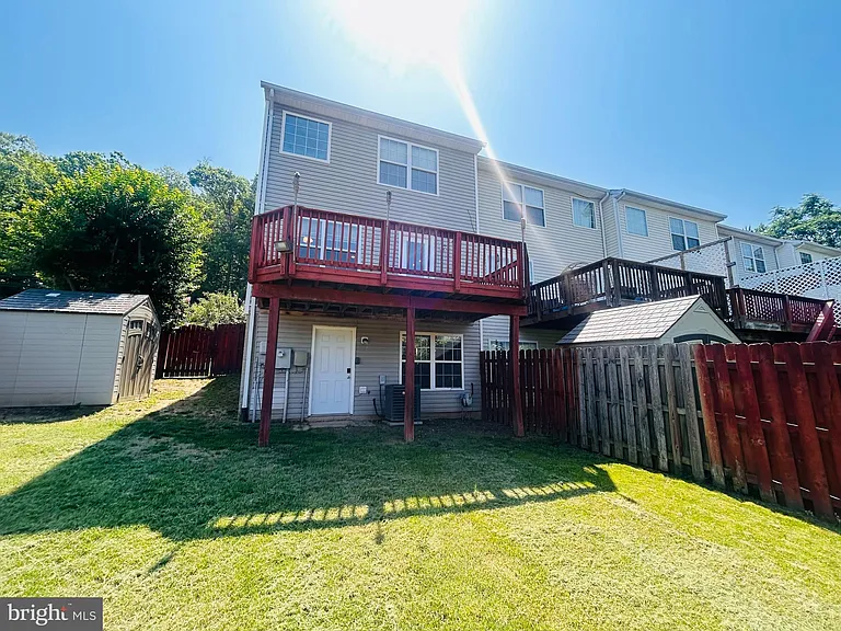 400 Munsons Hill Ct — Photo 20