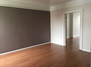 1720 Grove St, Flushing, NY 11385