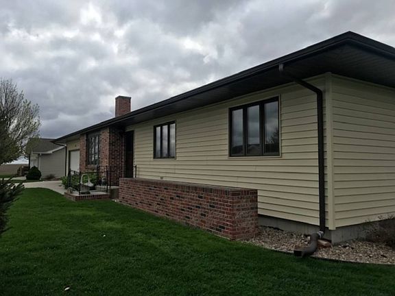 5th image of 1820 Cedar St