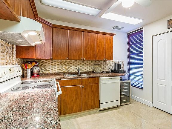 2nd image of 437 N University Drive #5