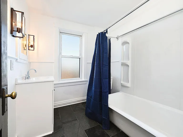 209 Mary St #2 — Photo 14
