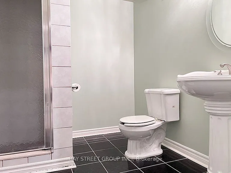 49 Forester Cres — Photo 26